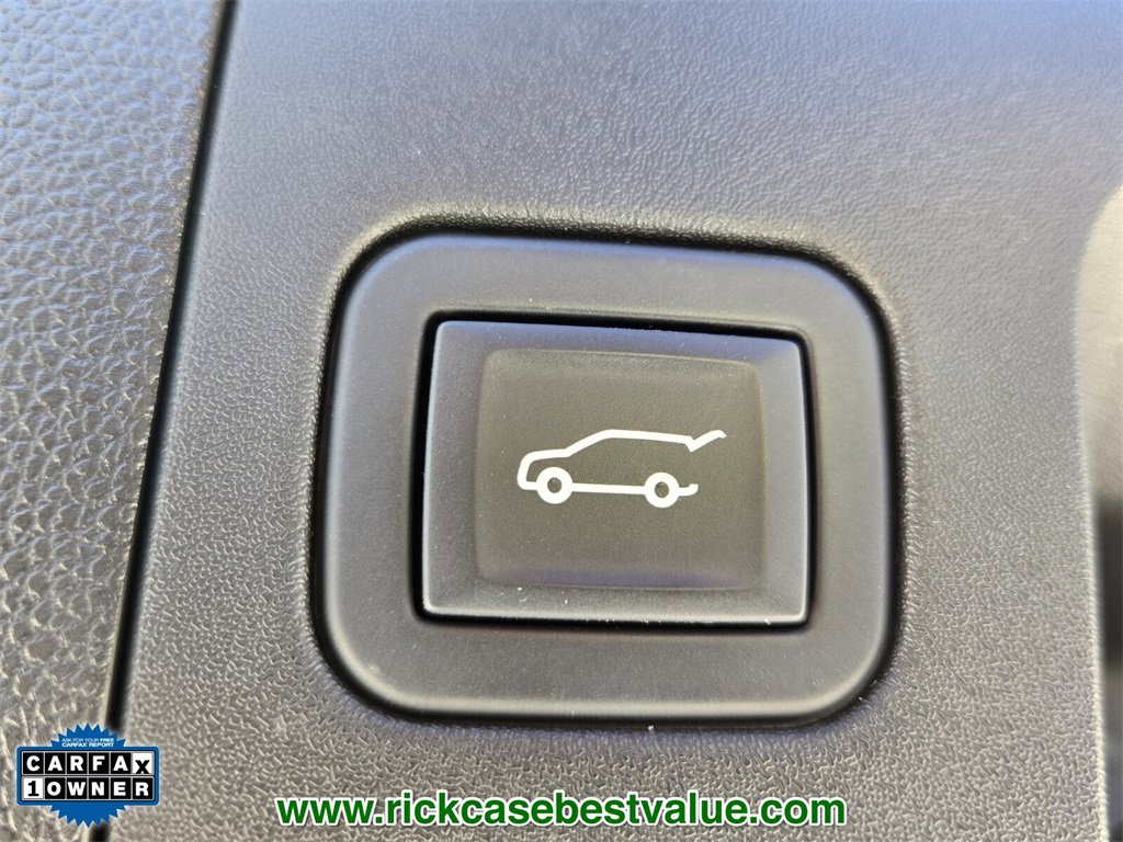 Used 2023 Cadillac XT4 Luxury image 16