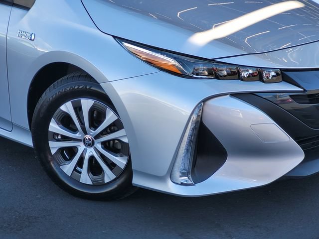 Used 2022 Toyota Prius Prime XLE FWD image 3