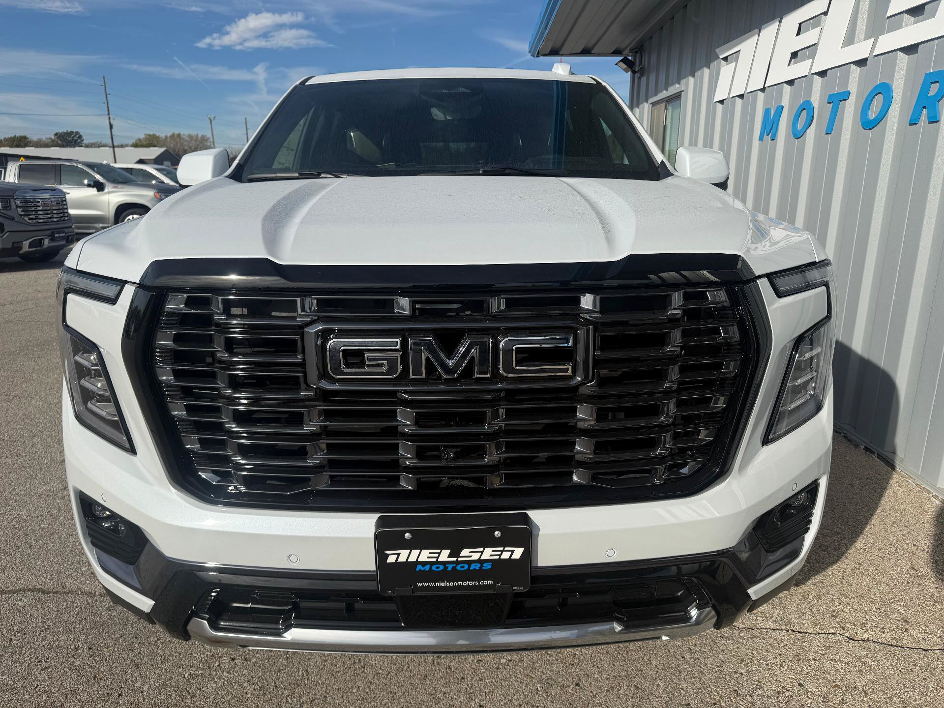 New 2027 GMC Yukon XL Denali Ultimate AWD/4WD image 3