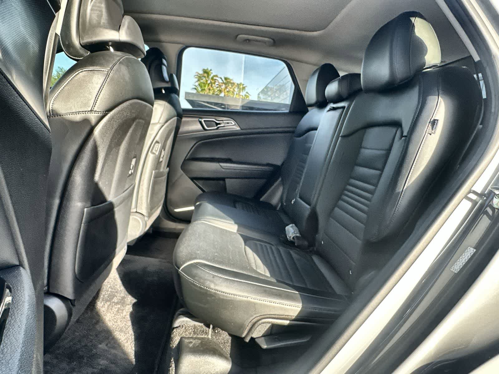 Used 2024 Kia Sportage SX FWD image 4
