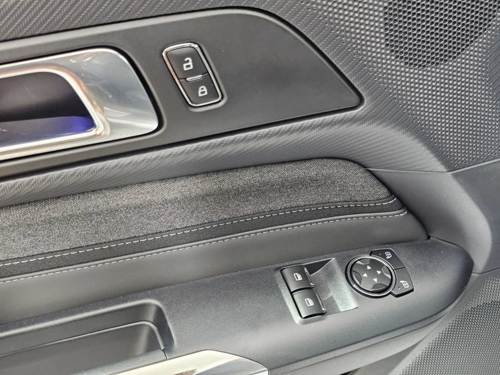 Used 2025 Ford Mustang GT RWD image 19