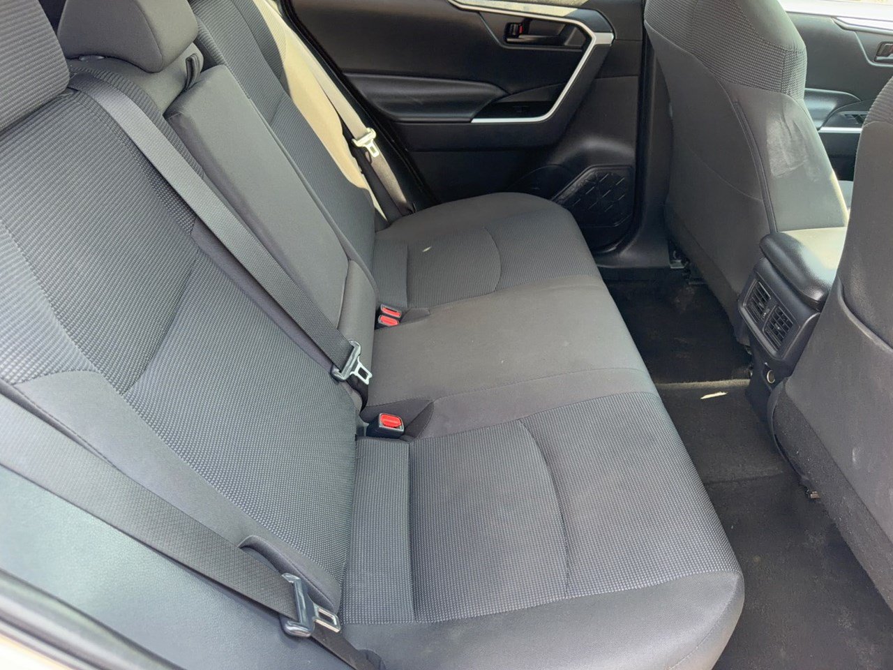 Used 2024 Toyota RAV4 LE AWD/4WD image 29