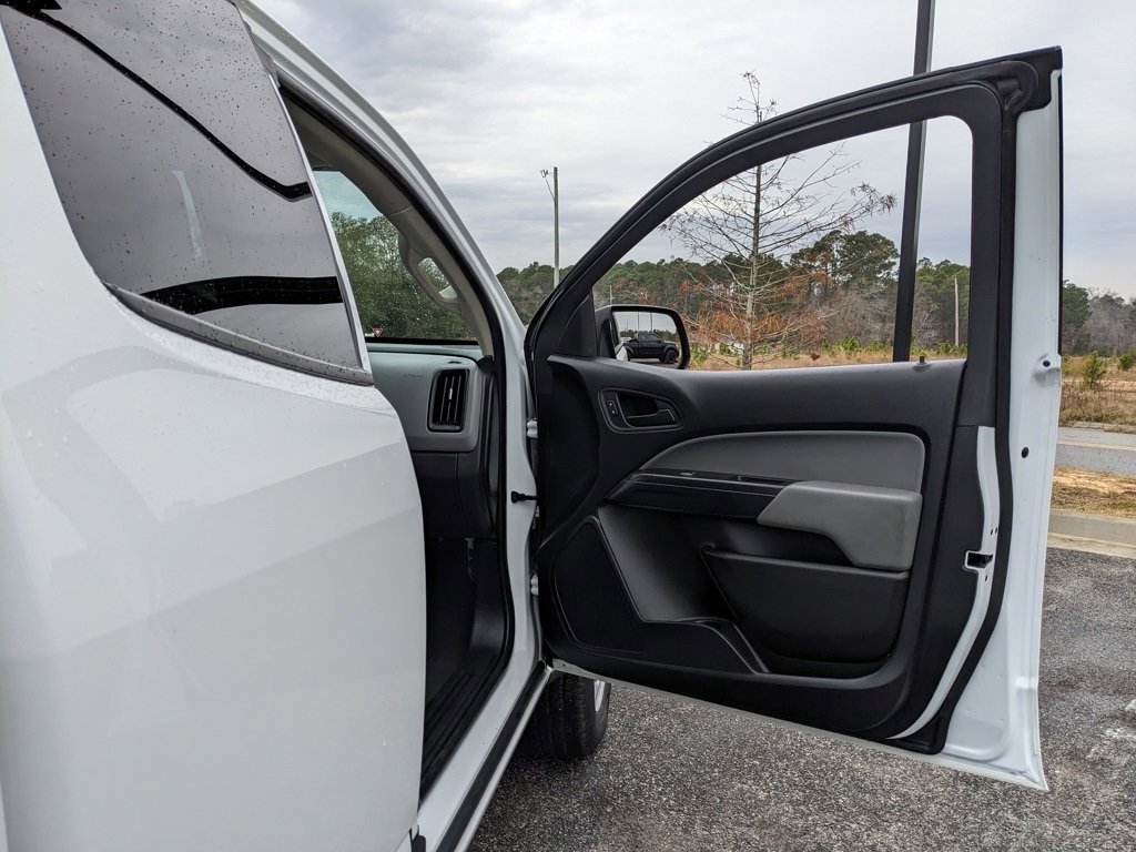 Used 2022 Chevrolet Colorado W/T image 40