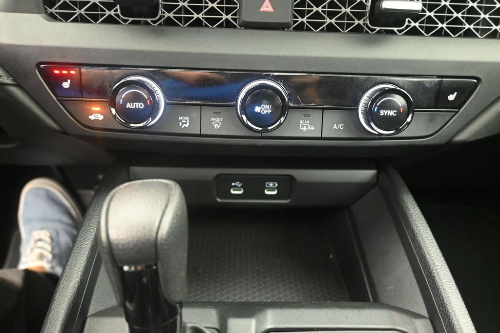 Used 2025 Honda Accord SE image 26