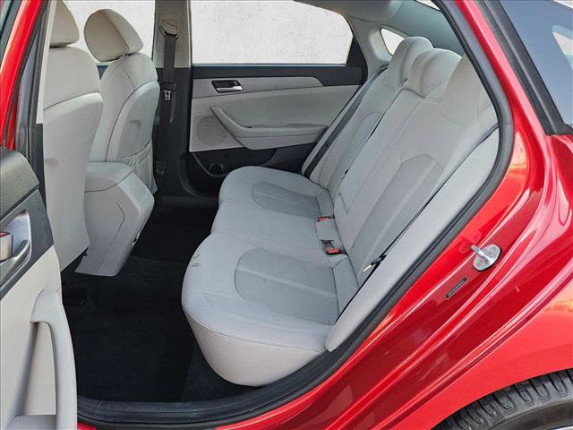 Used 2019 Hyundai Sonata SE image 18