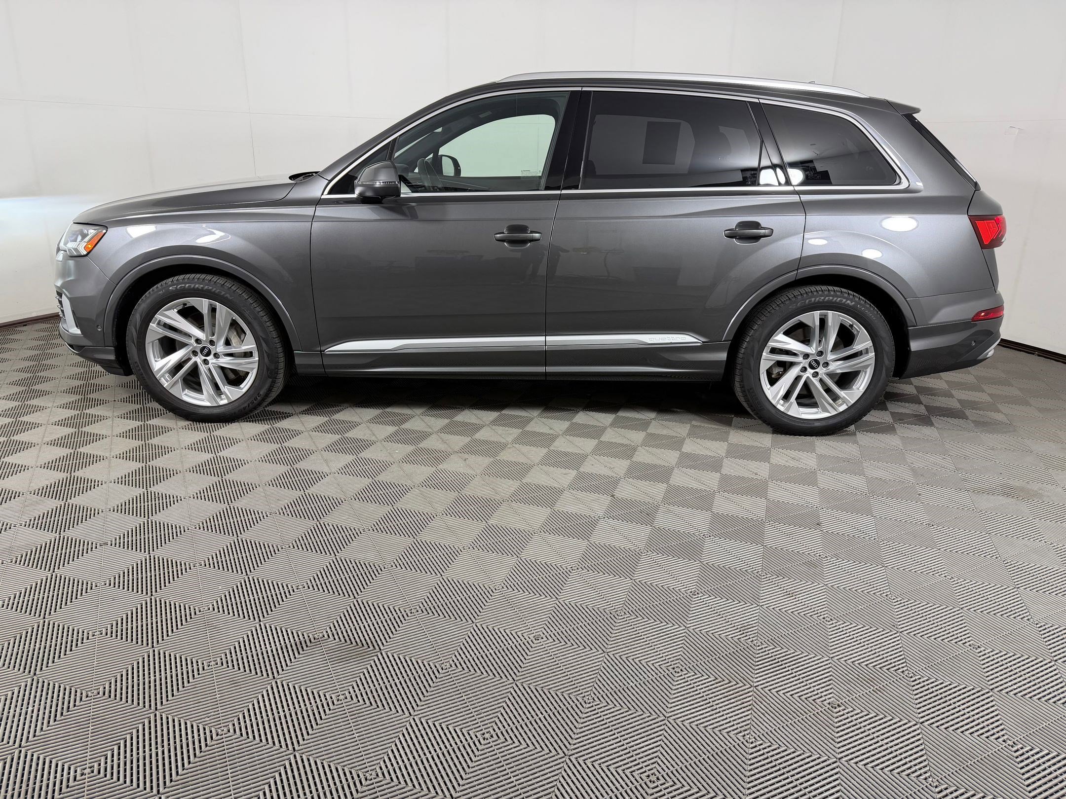 Certified 2021 Audi Q7 3.0T Prestige w/ Prestige Package AWD/4WD image 2