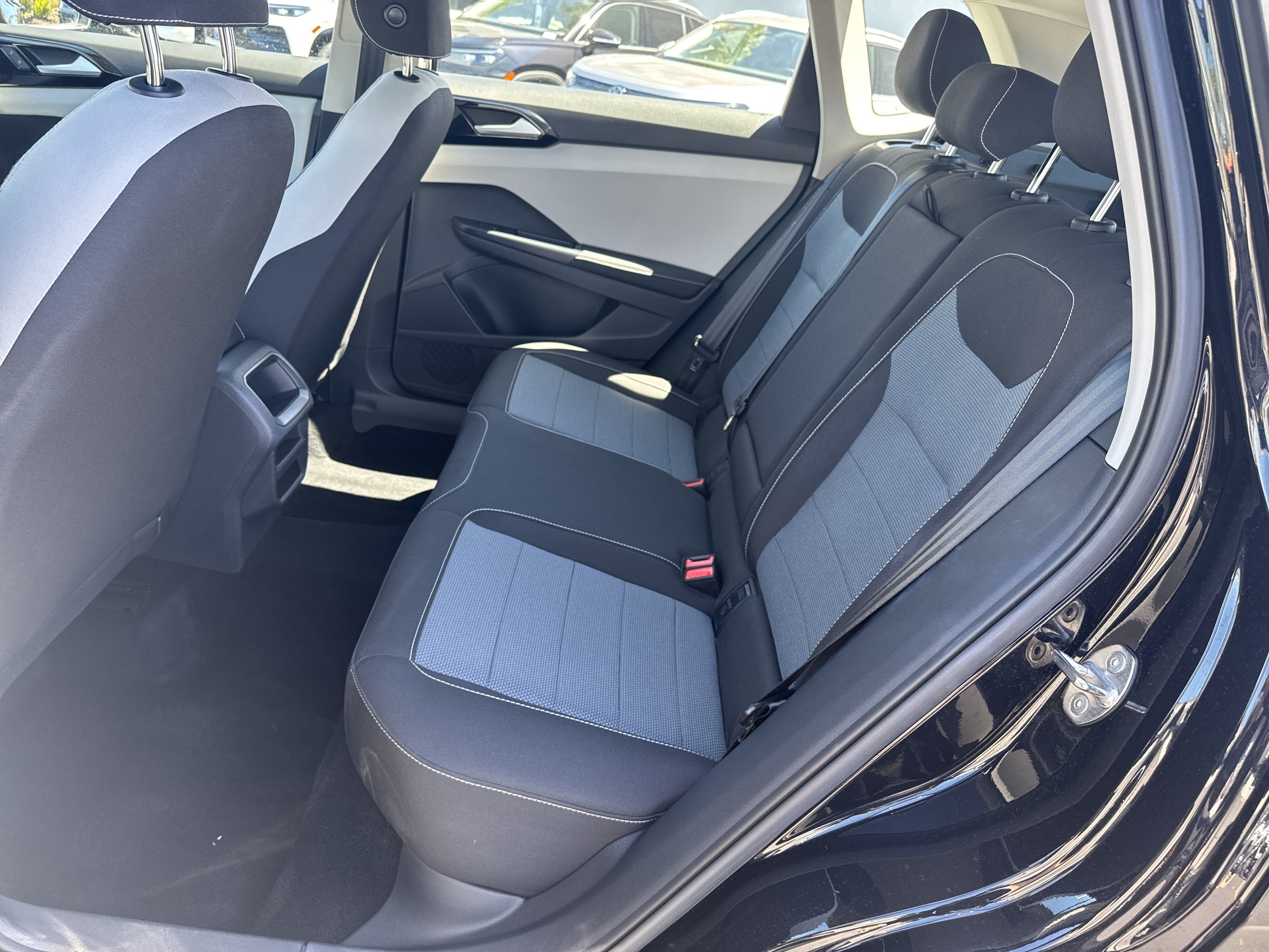 Used 2026 Volkswagen Taos S FWD image 31