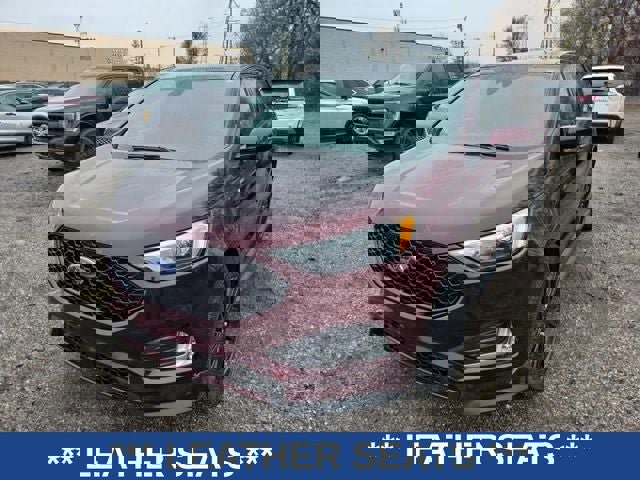 Used 2024 Ford Edge ST-Line image 3