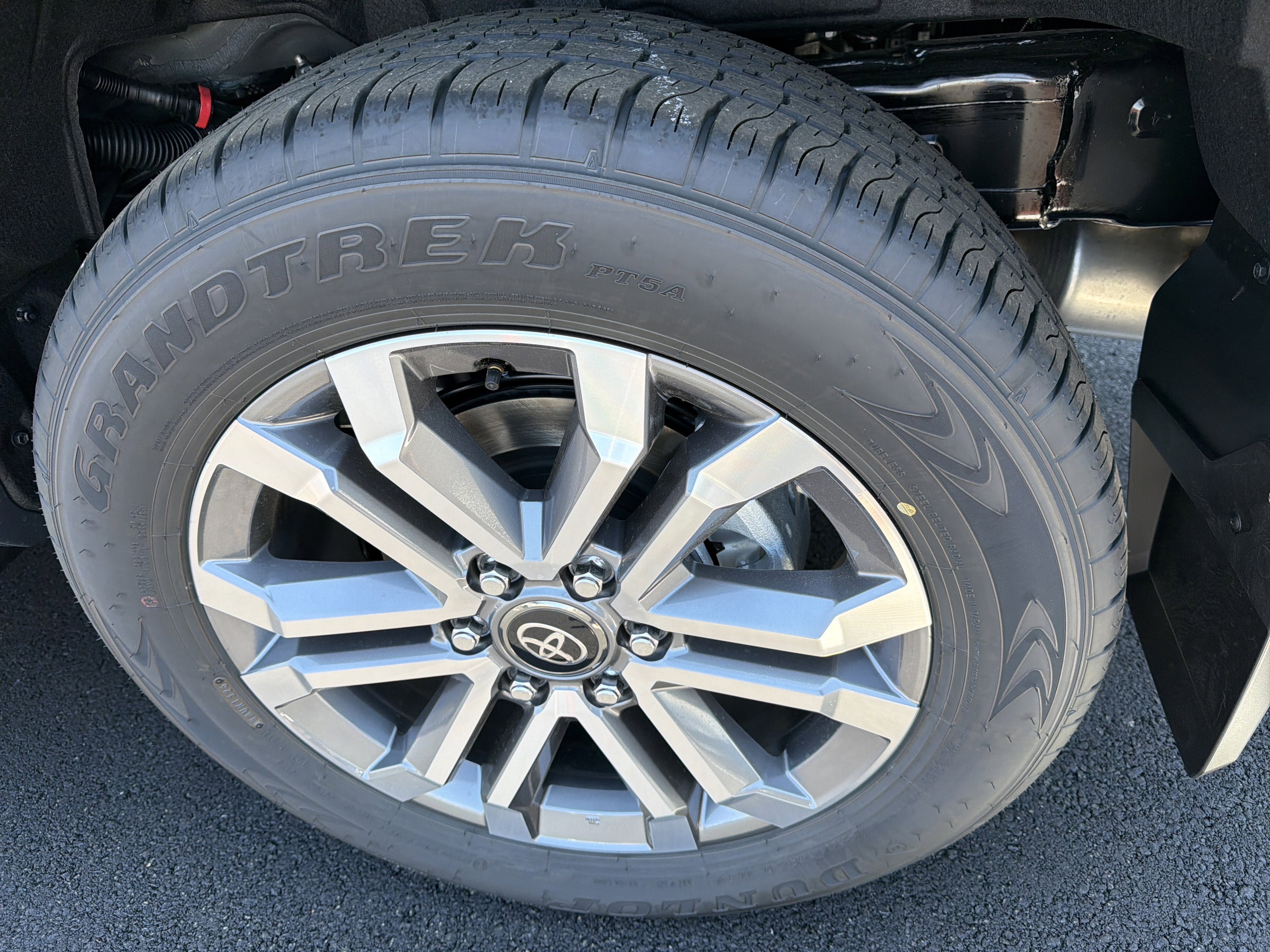 New 2026 Toyota 4Runner Limited AWD/4WD image 7