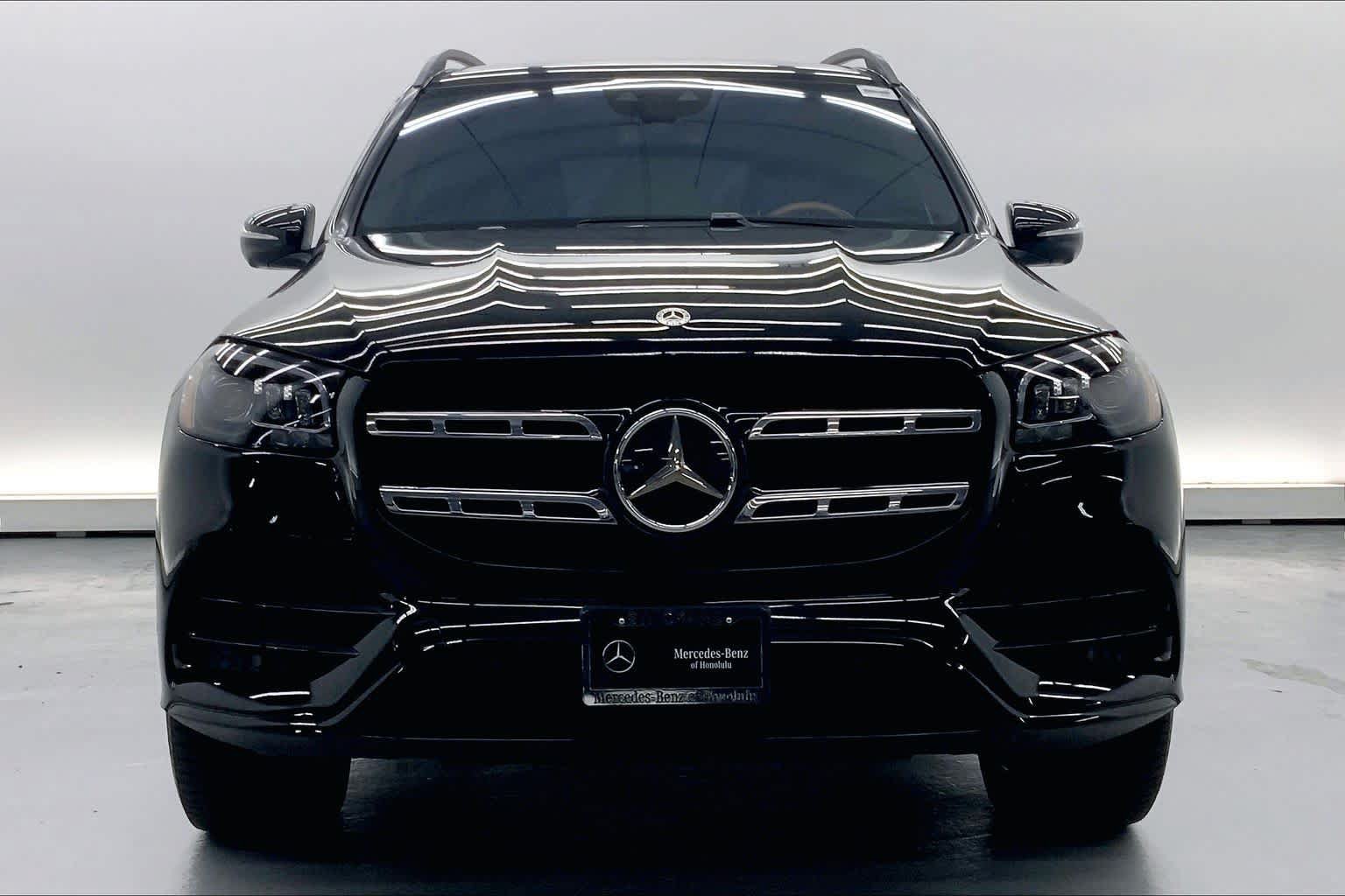 Used 2022 Mercedes-Benz GLS 450 4MATIC image 7