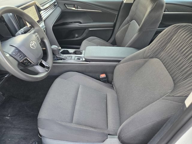 Used 2025 Toyota Camry LE FWD image 19