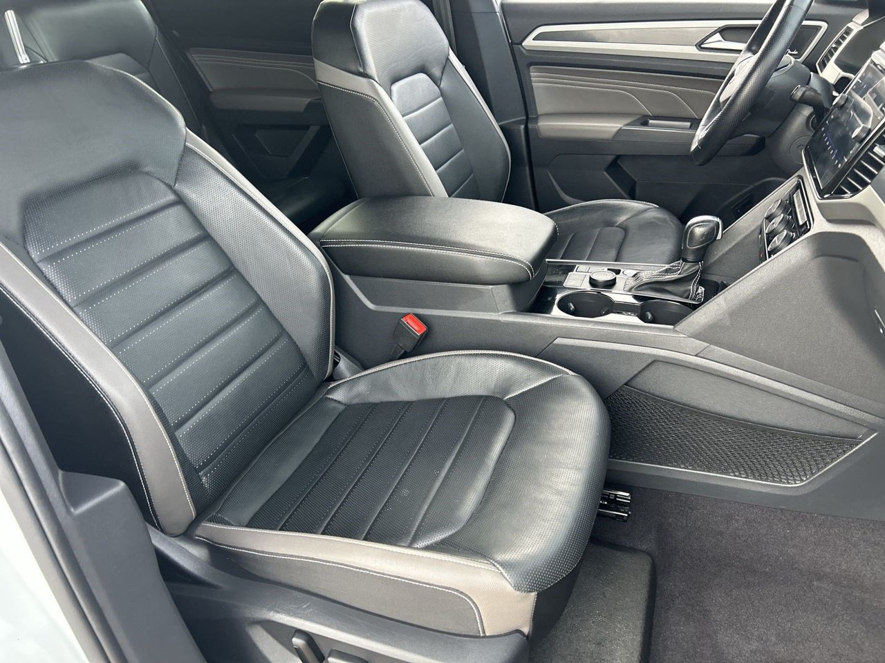Used 2021 Volkswagen Atlas Cross Sport SEL Premium R-Line AWD/4WD image 8
