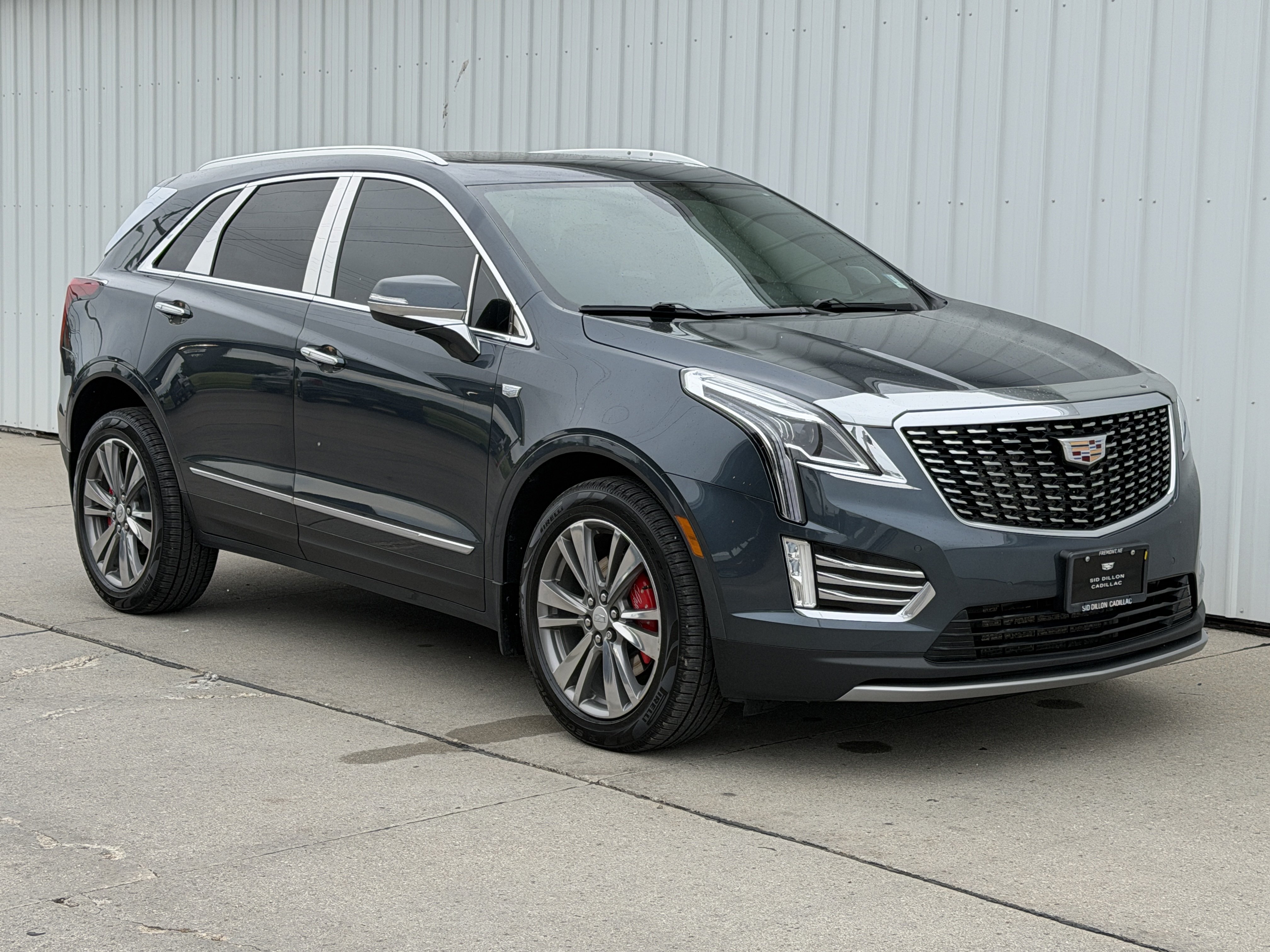 Certified 2021 Cadillac XT5 Premium Luxury AWD/4WD image 4