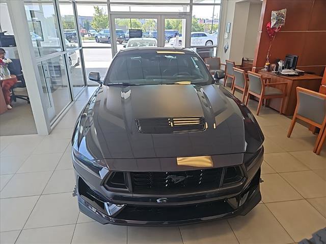 New 2025 Ford Mustang Dark Horse image 24
