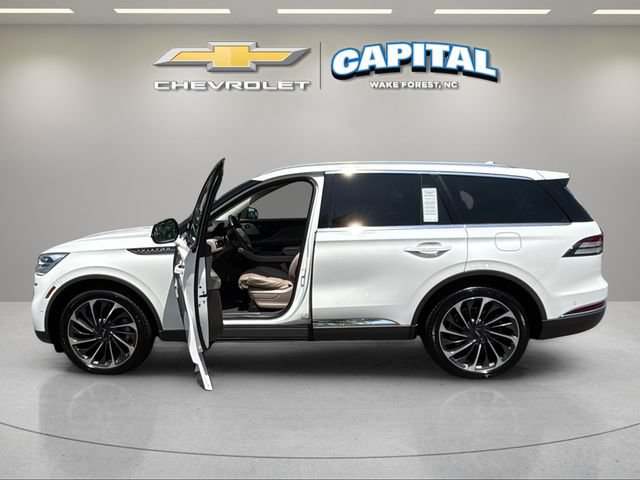 Used 2023 Lincoln Aviator Reserve w/ Equipment Group 201A AWD/4WD image 9