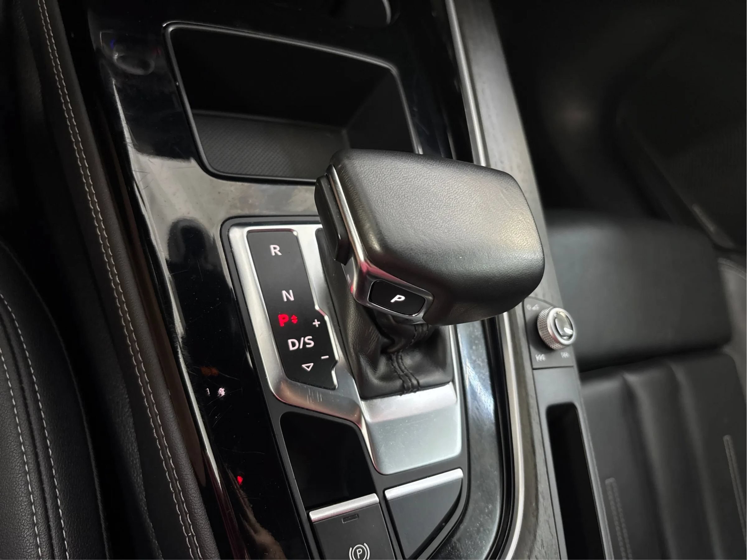 Used 2024 Audi A4 2.0T Premium Plus AWD/4WD image 45