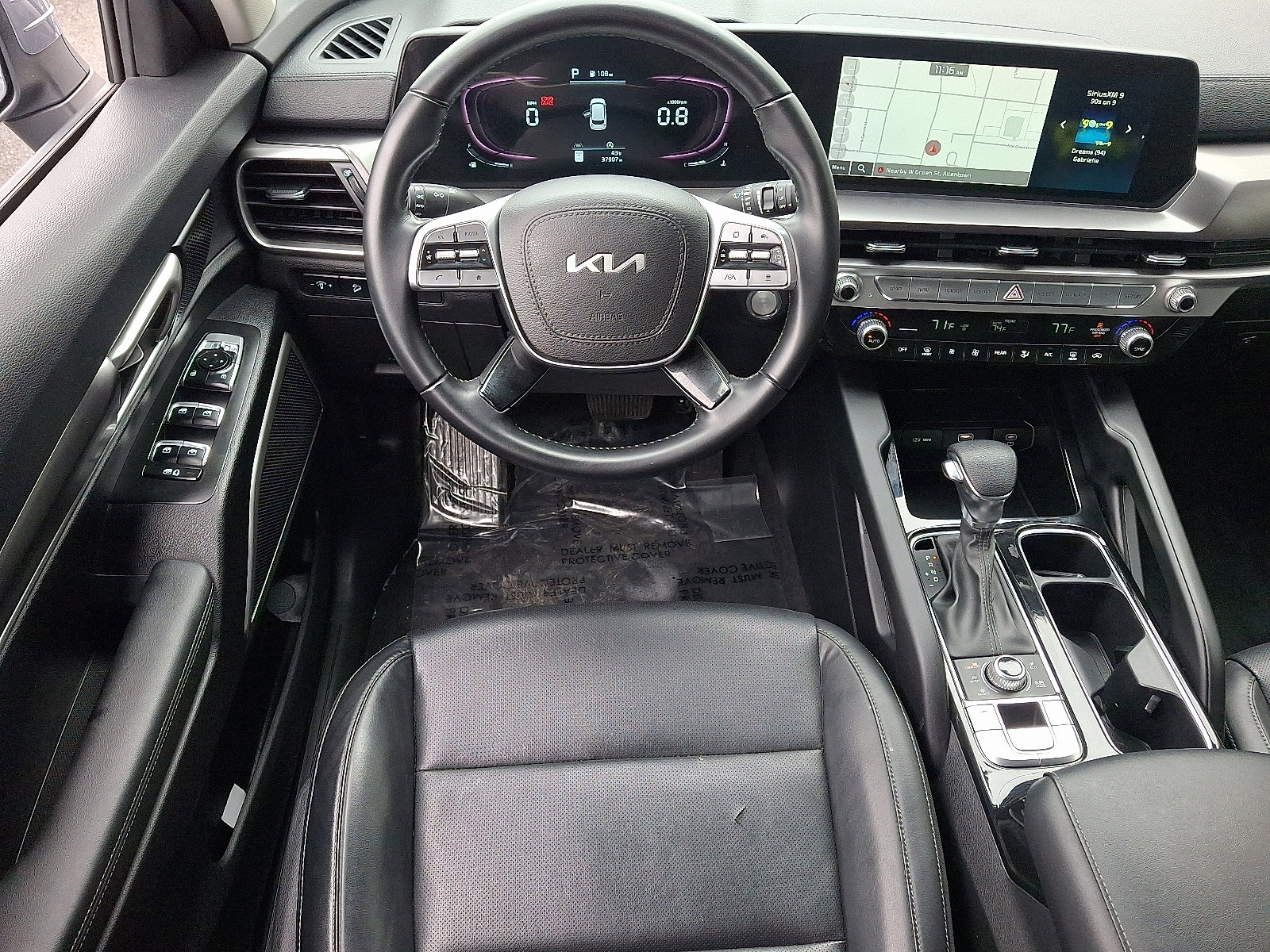 Used 2023 Kia Telluride LX image 13