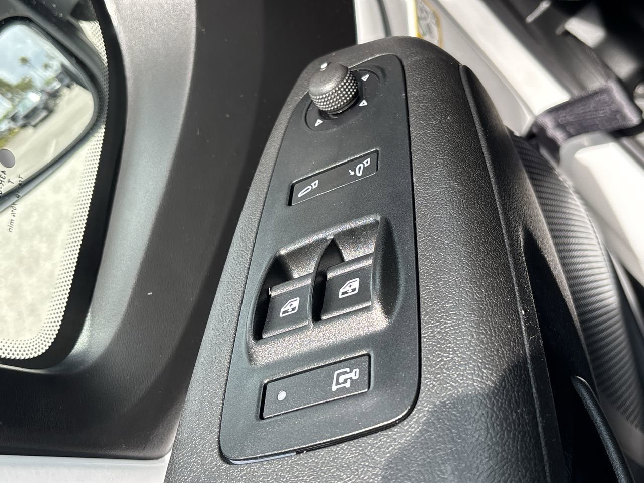 Used 2025 RAM ProMaster 2500 w/ Convenience Group FWD image 16
