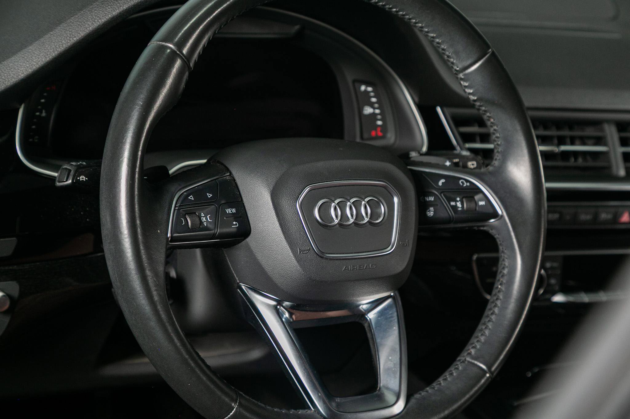 Used 2019 Audi Q7 3.0T Prestige AWD/4WD image 36