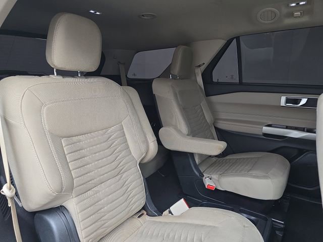 Used 2021 Ford Explorer XLT image 41