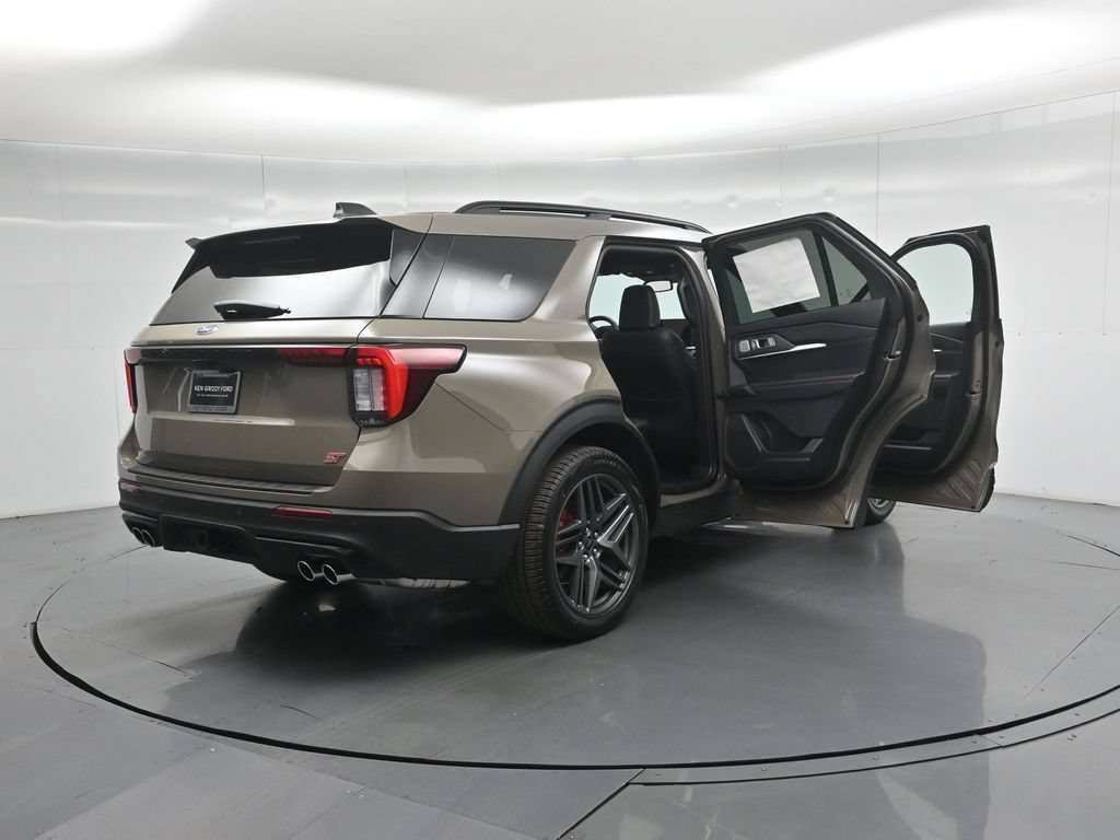 New 2026 Ford Explorer ST w/ Sun And Sound Package AWD/4WD image 4