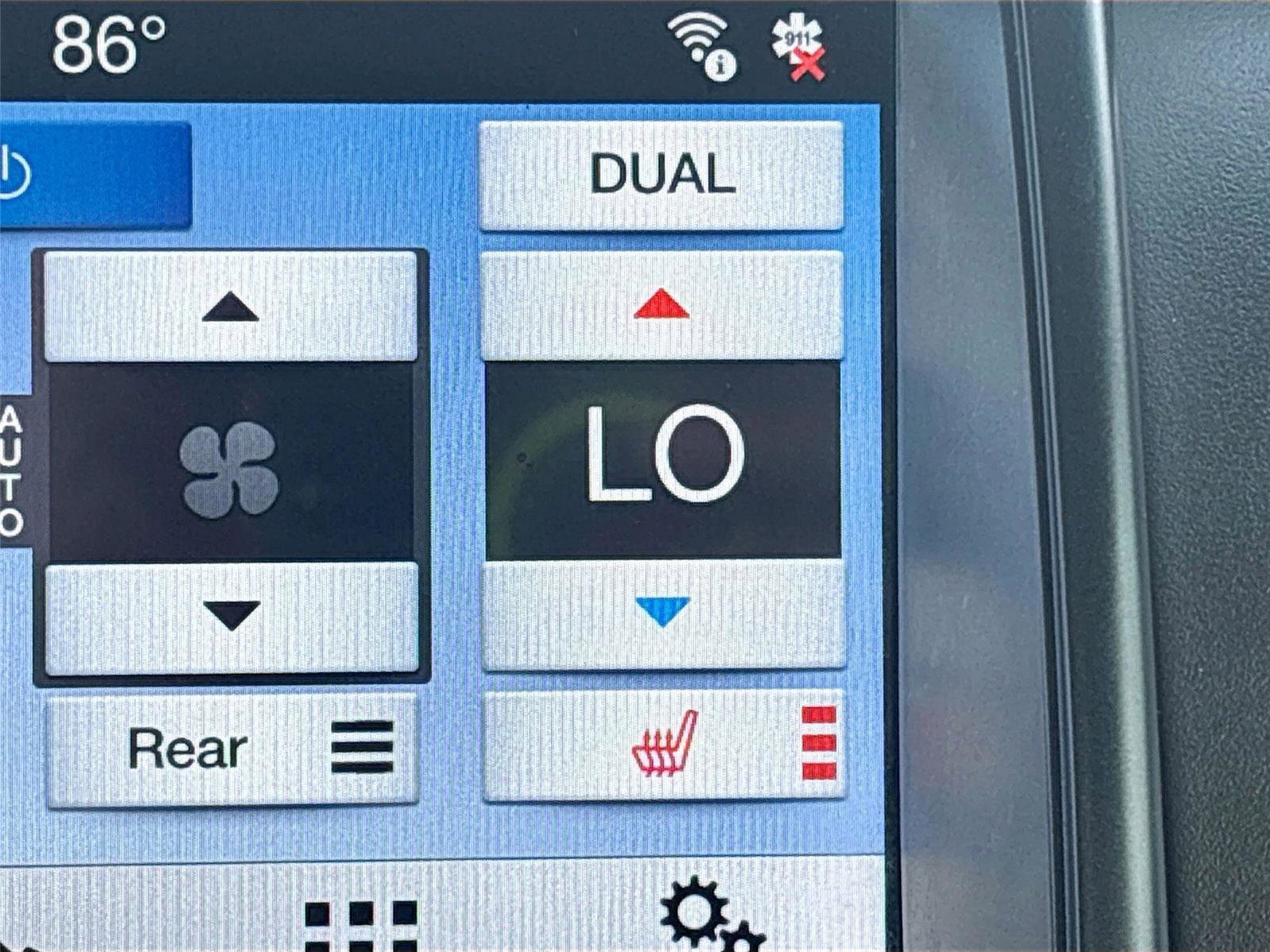 Used 2017 Ford Flex SEL image 21