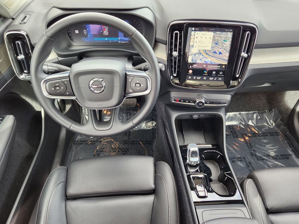 New 2025 Volvo XC40 B5 Plus w/ Protection Package Premier image 2