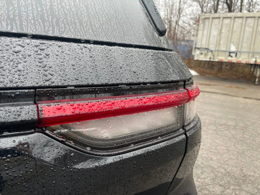 Used 2024 Jeep Grand Cherokee Trailhawk w/ Luxury Tech Group III image 11