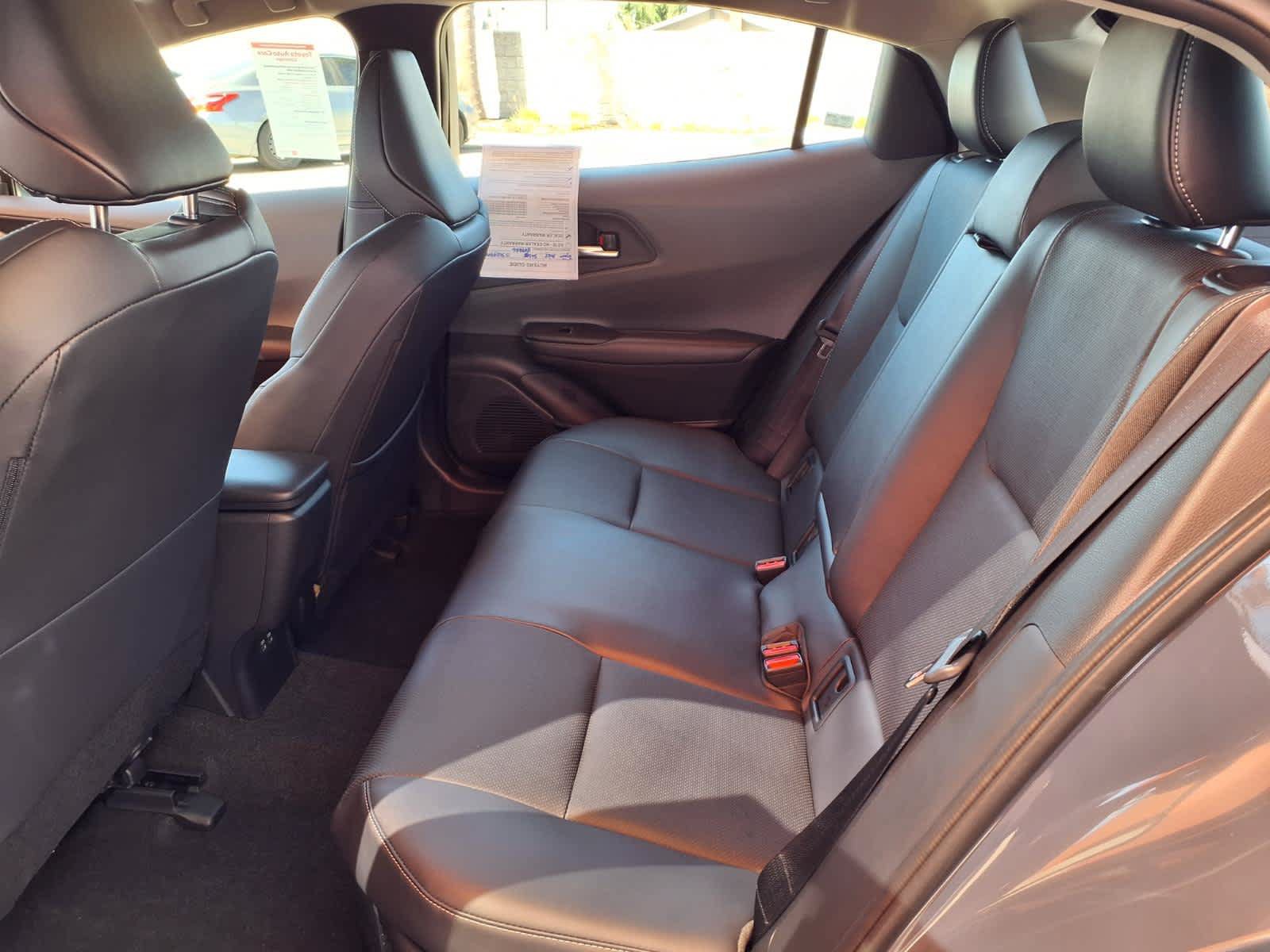 Certified 2025 Toyota Prius XLE FWD image 11