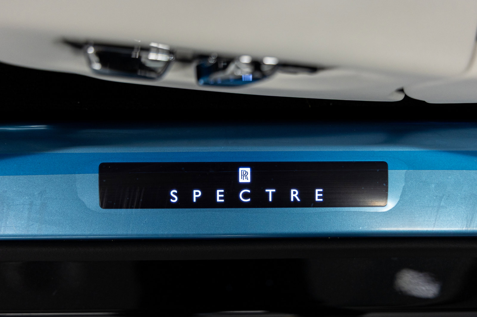 New 2026 Rolls-Royce Spectre image 26