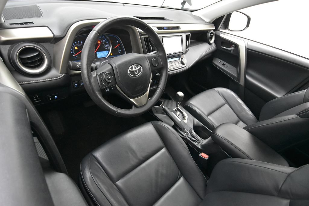 Used 2013 Toyota RAV4 Limited AWD/4WD image 30