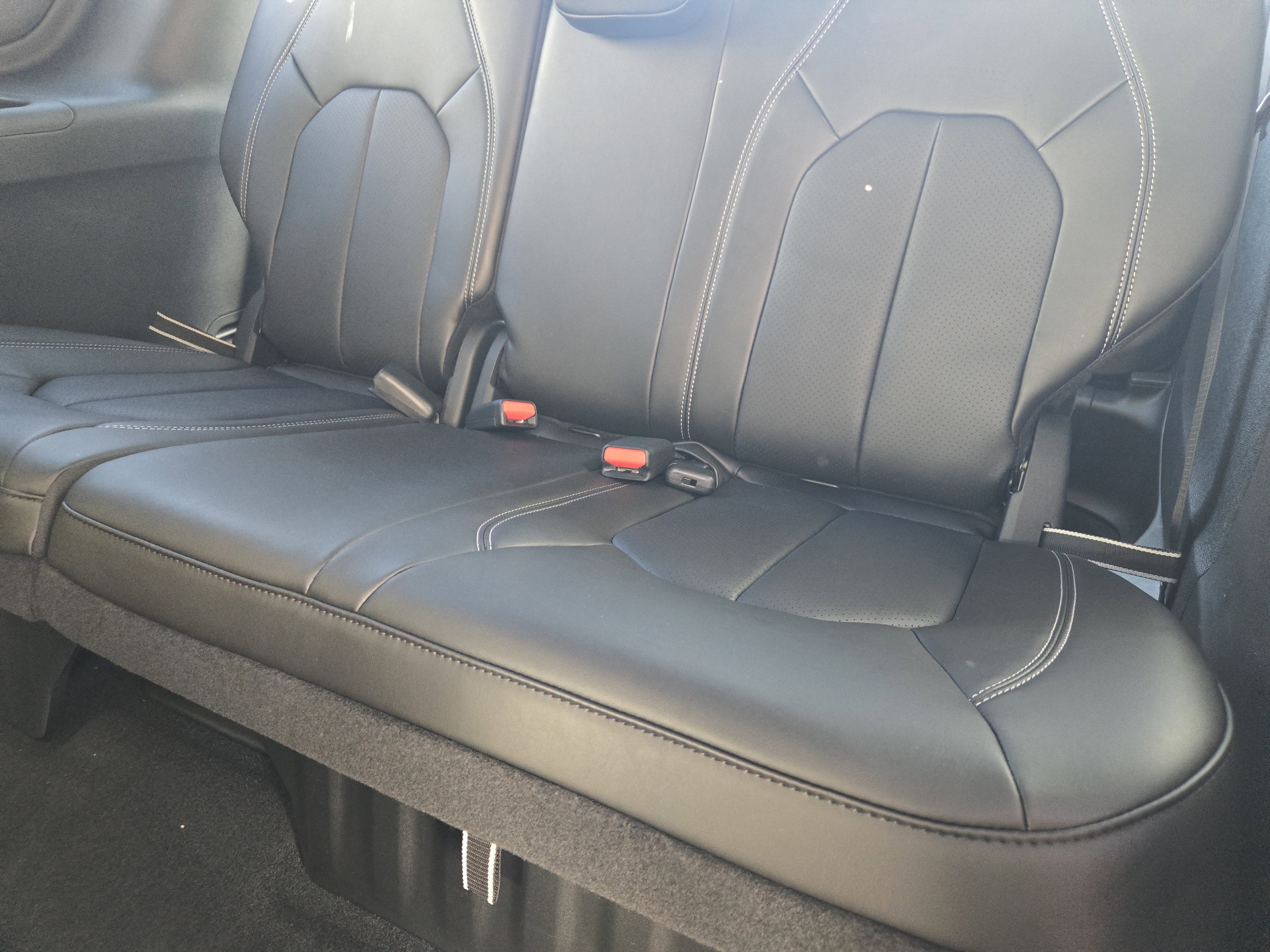 New 2026 Chrysler Pacifica Select image 21