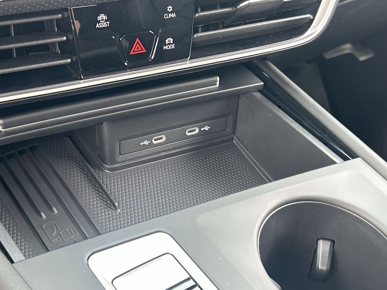 New 2026 Volkswagen Atlas SE AWD/4WD image 24