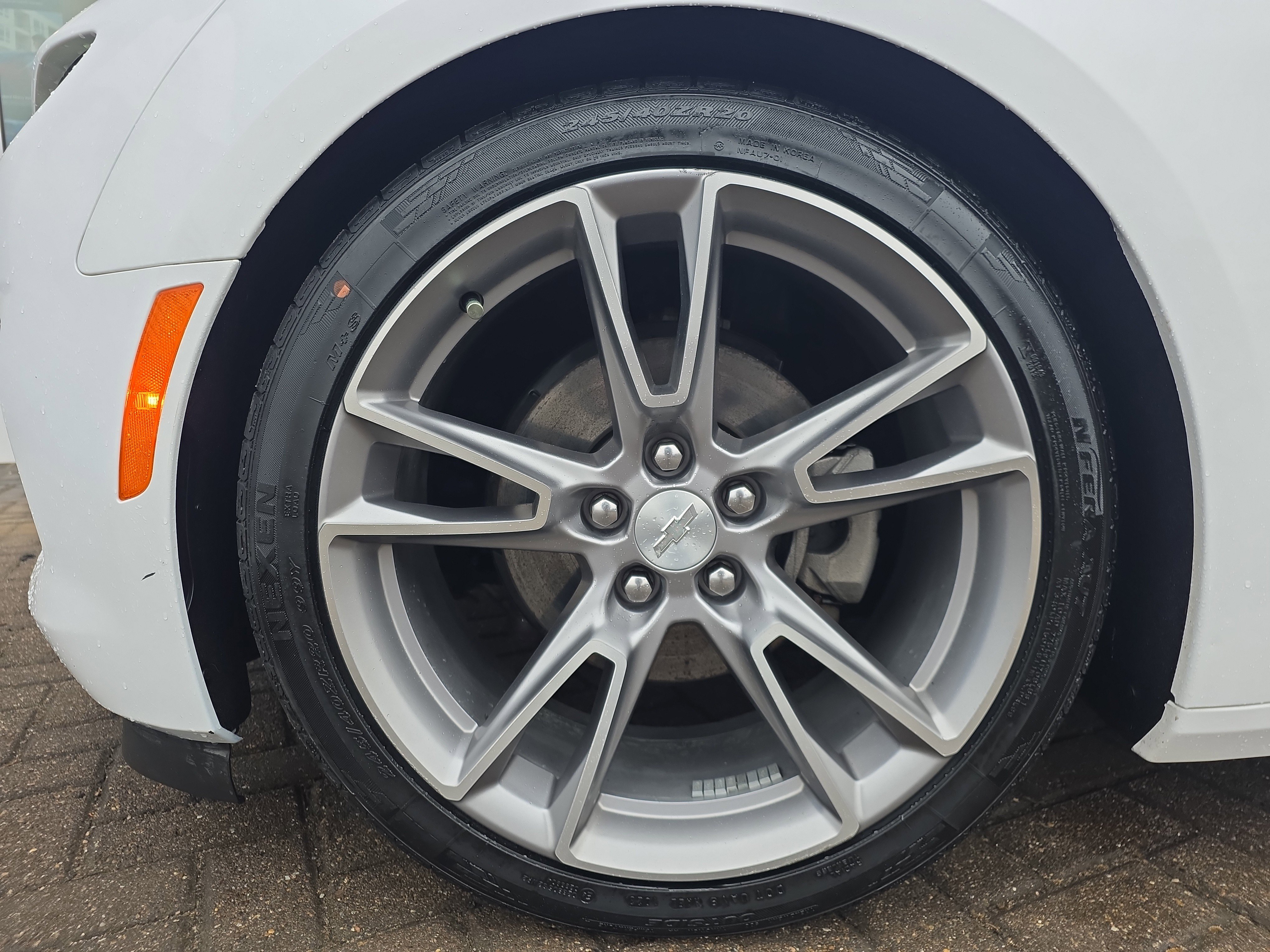 Used 2020 Chevrolet Camaro LT w/ RS Package image 11