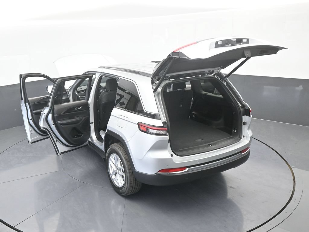 New 2026 Jeep Grand Cherokee Laredo X RWD image 60