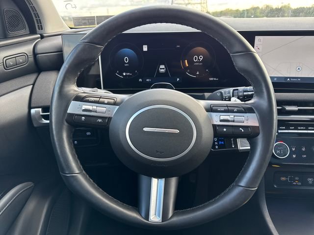 Used 2025 Hyundai Tucson Limited image 21