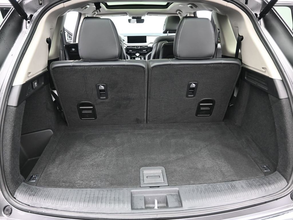 Used 2022 Acura MDX SH-AWD w/ Technology Package image 32