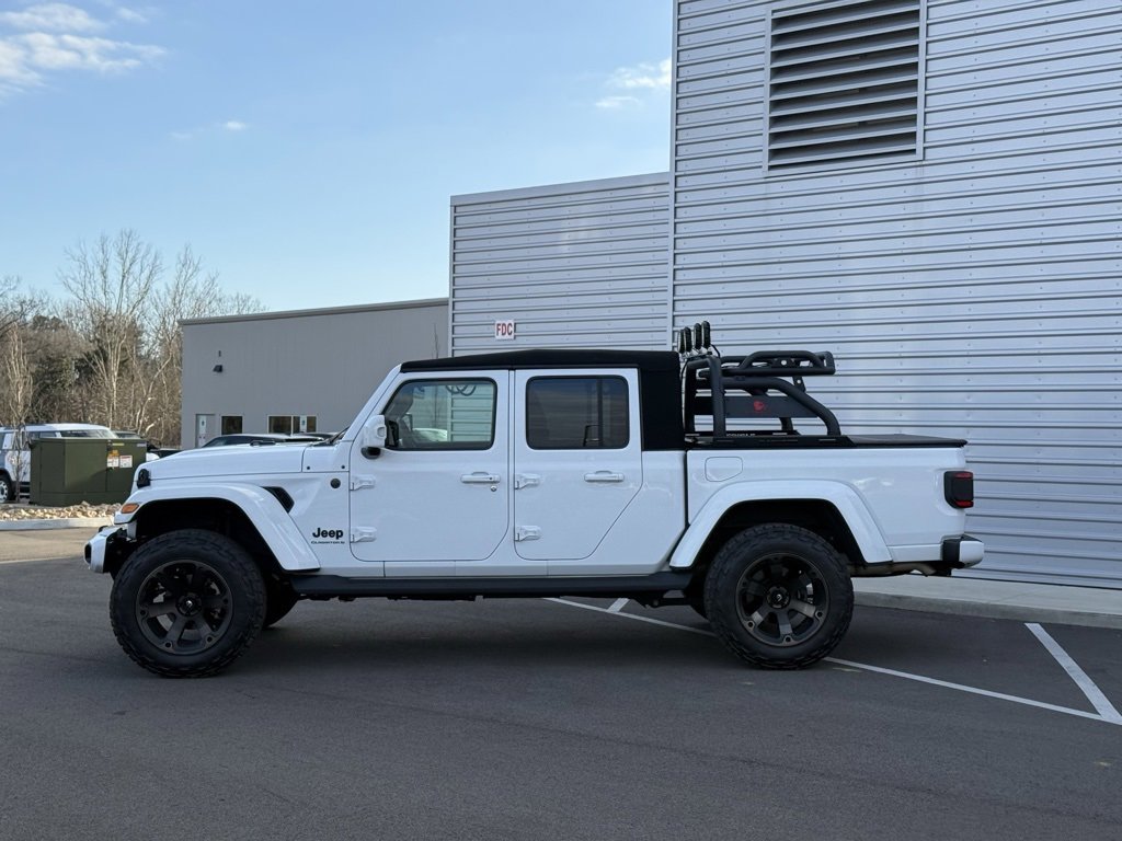 Used 2023 Jeep Gladiator Overland image 13