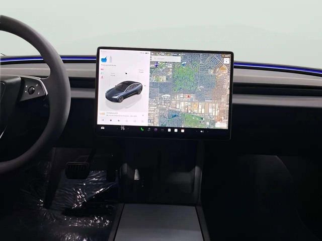 Used 2025 Tesla Model 3 Long Range image 23