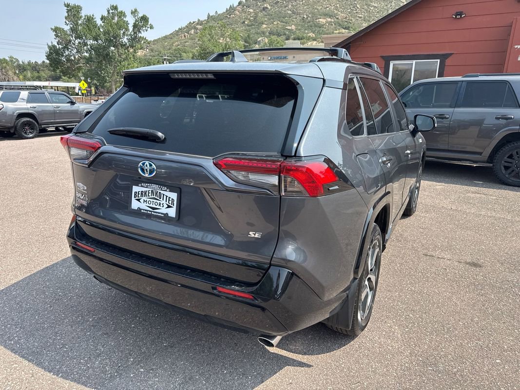Used 2023 Toyota RAV4 SE image 7