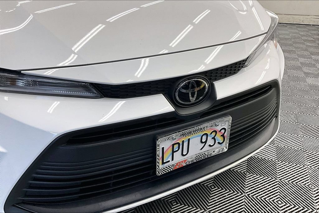 Used 2025 Toyota Corolla LE FWD image 29