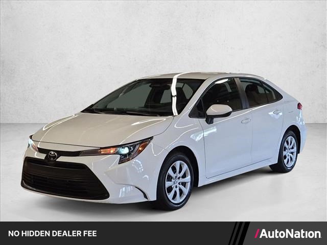 Used 2025 Toyota Corolla LE FWD image 1