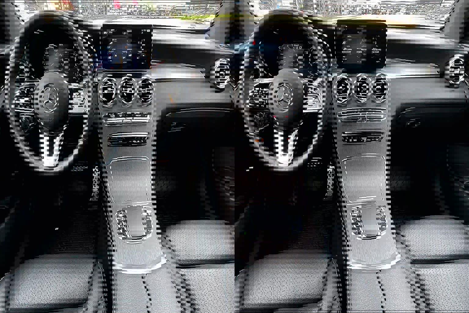 Used 2020 Mercedes-Benz GLC 300 4MATIC Coupe image 14