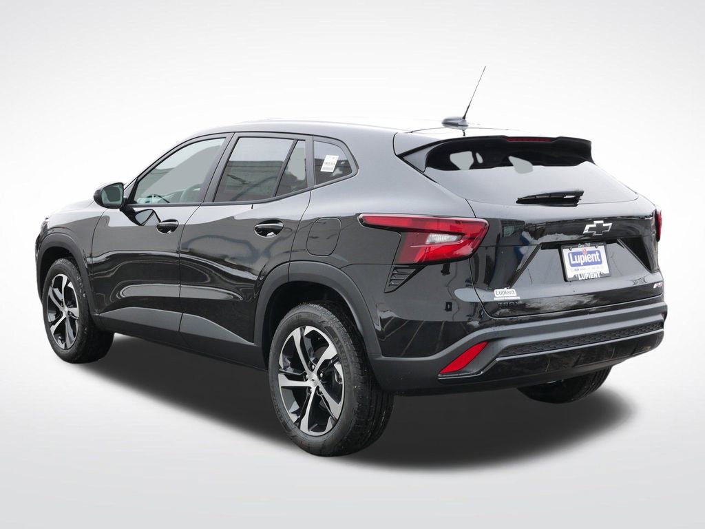 New 2026 Chevrolet Trax RS w/ Sunroof Package FWD image 11