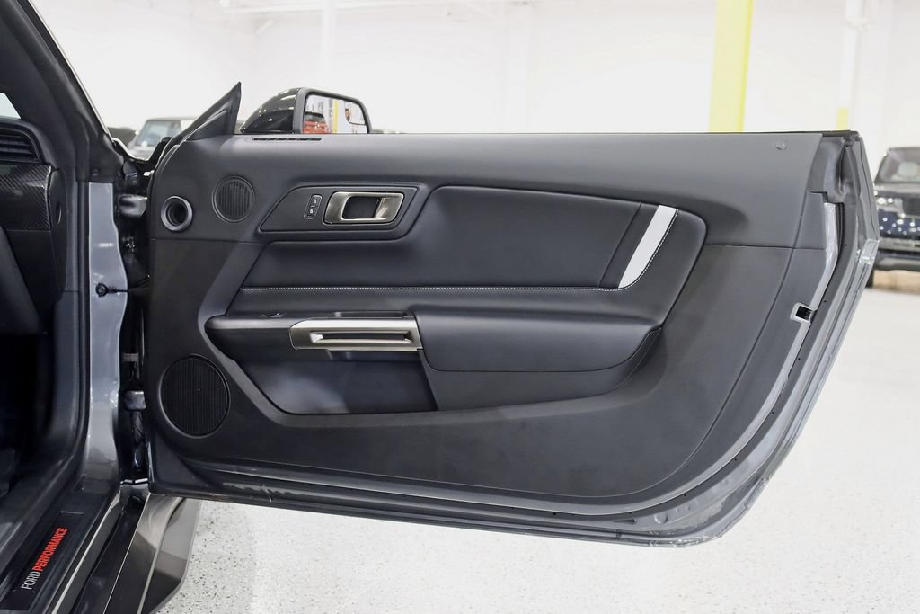 Used 2021 Ford Mustang Shelby GT500 RWD image 30