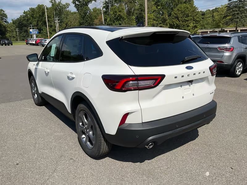 New 2026 Ford Escape ST-Line image 5