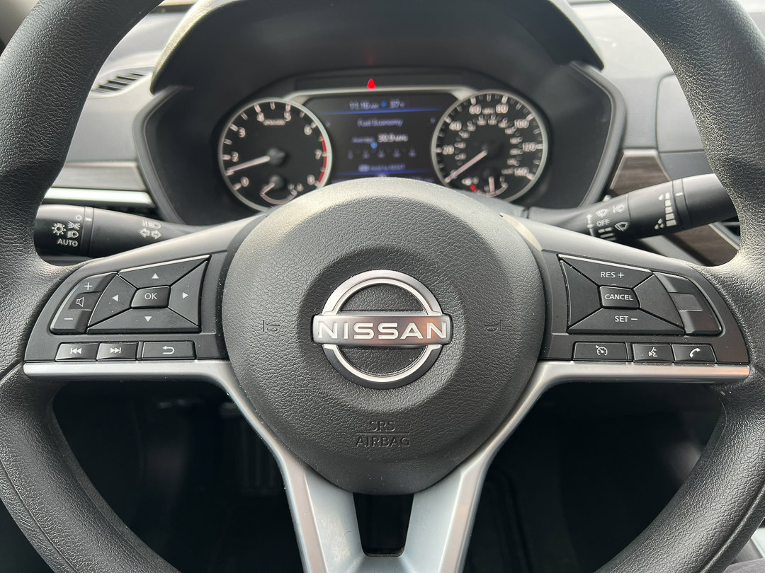 Used 2025 Nissan Altima 2.5 SV image 15