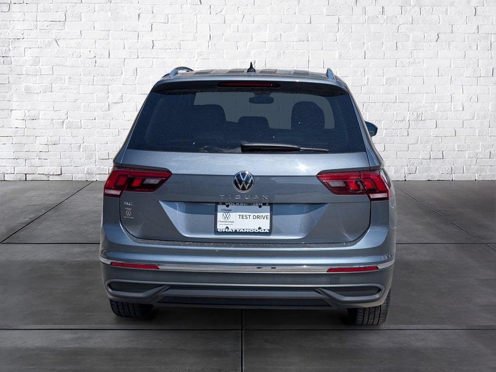 Used 2023 Volkswagen Tiguan SE FWD image 6