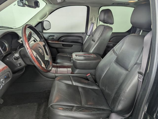 Used 2013 Cadillac Escalade EXT Premium image 8