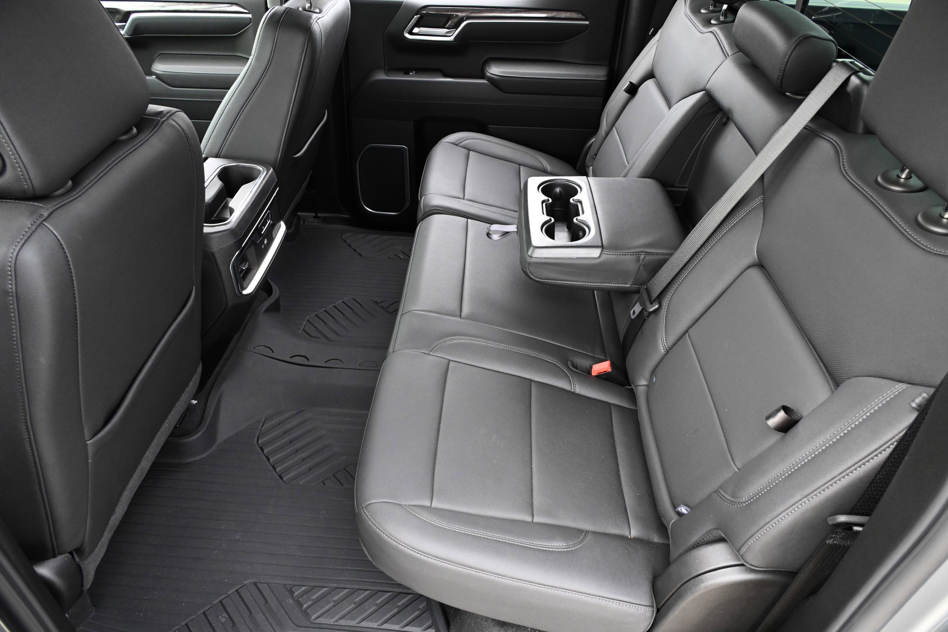 Used 2025 Chevrolet Silverado 1500 LTZ image 14